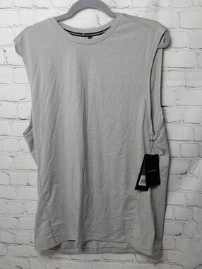 NWT Ten Thousand Durable Muscle Tee Workout Grey